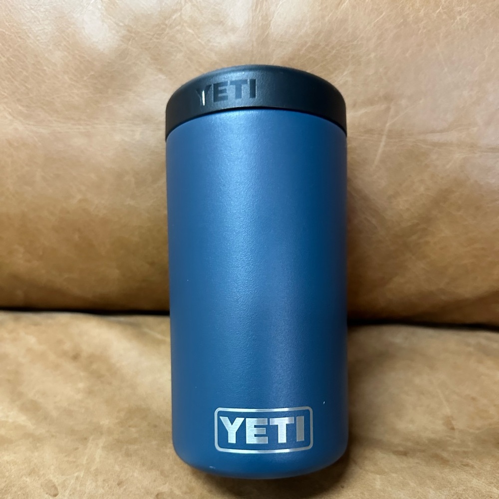 Yeti Colster 473ml Navy Blue EUC